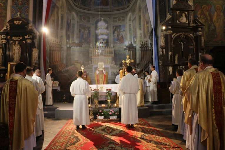 Płock. Święcenia kapłańskie