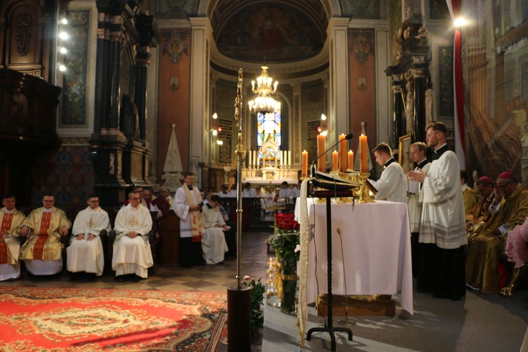 Płock. Święcenia kapłańskie