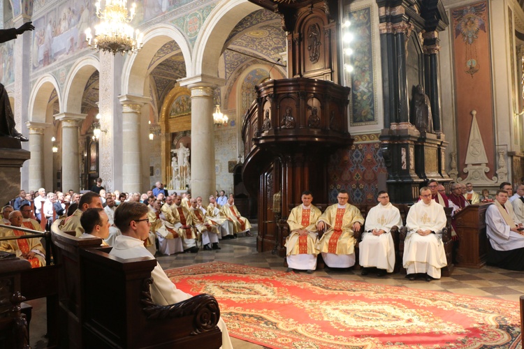 Płock. Święcenia kapłańskie