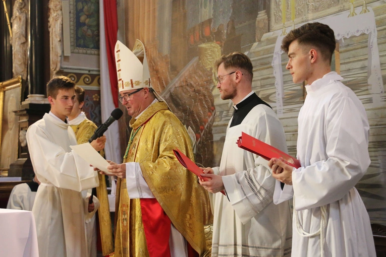 Płock. Święcenia kapłańskie