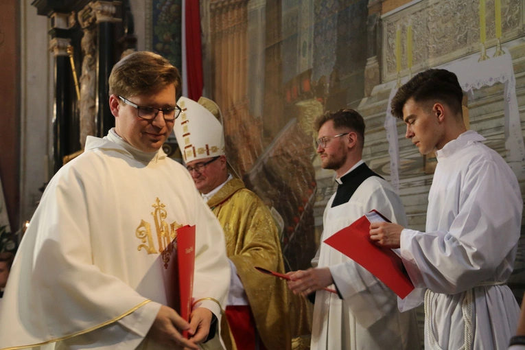 Płock. Święcenia kapłańskie
