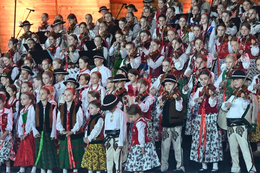 Mała Armia Janosika w rabczańskim amfiteatrze