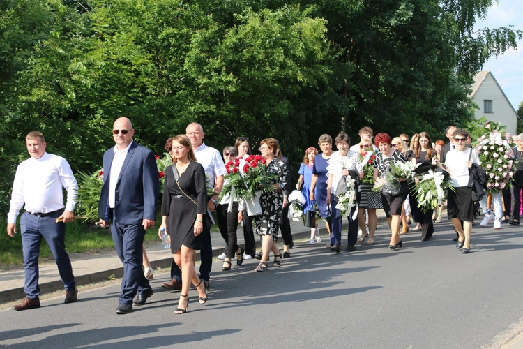 Szczutowo. Pogrzeb ks. kan. Mariana Orzechowskiego (1958-2024)