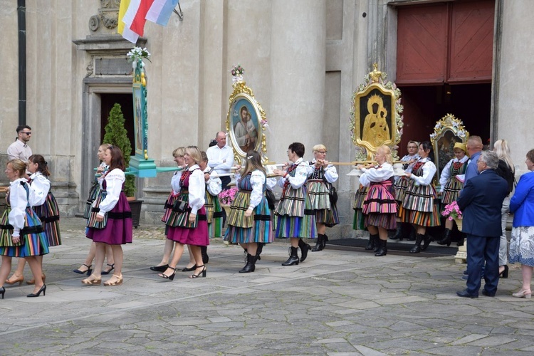 350 lat obecności księży filipinów w Studziannie