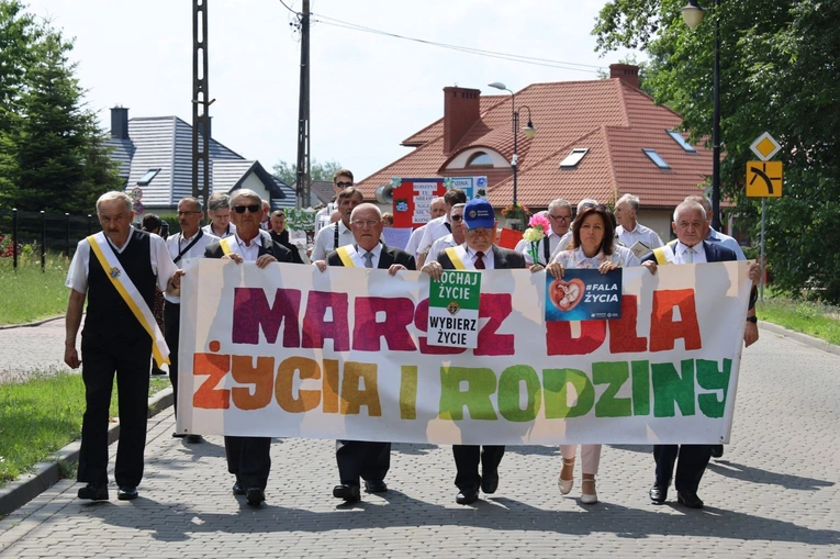 Familiada i Marsz dla Życia i Rodziny w Tarnobrzegu