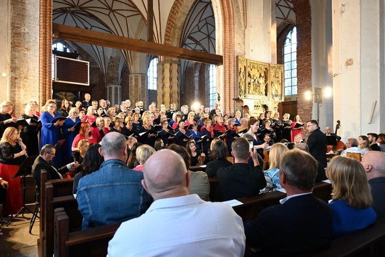 Chóry lekarzy wystąpiły w kościele św. Katarzyny w Gdańsku