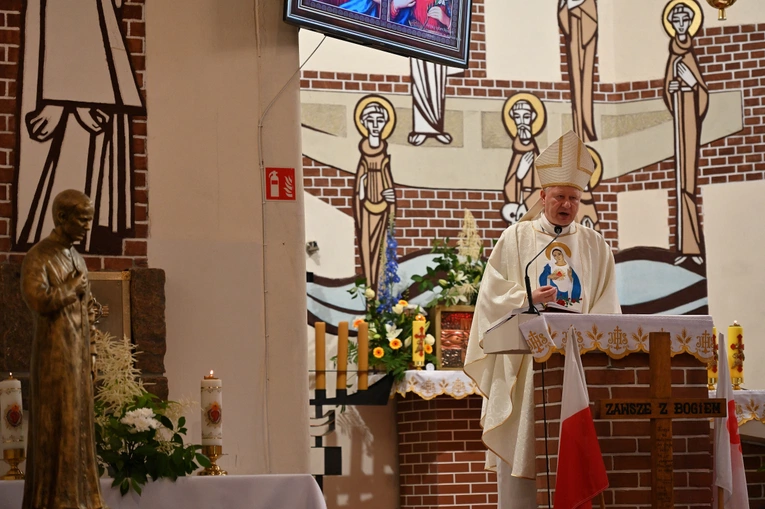 Odpustowa liturgia i piknik IPN - Kościół Morski w Gdańsku