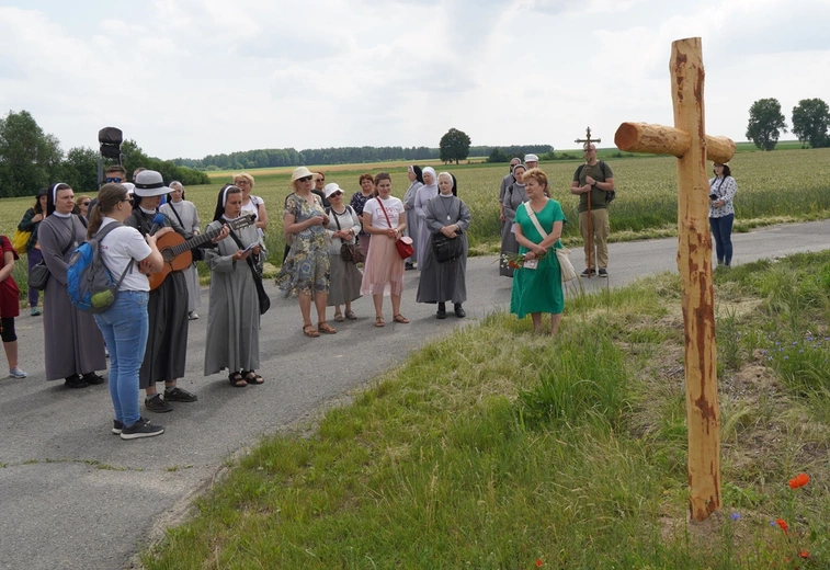 Pielgrzymka do grobu i miejsca męczeństwa bł. s. M. Acutiny