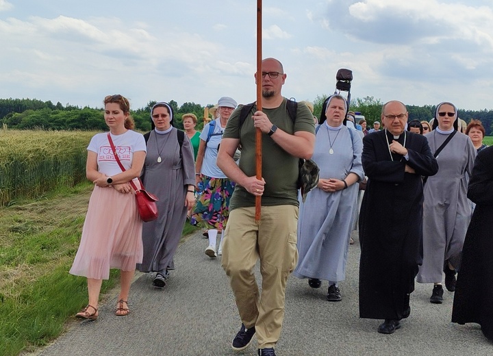 Pielgrzymka do grobu i miejsca męczeństwa bł. s. M. Acutiny