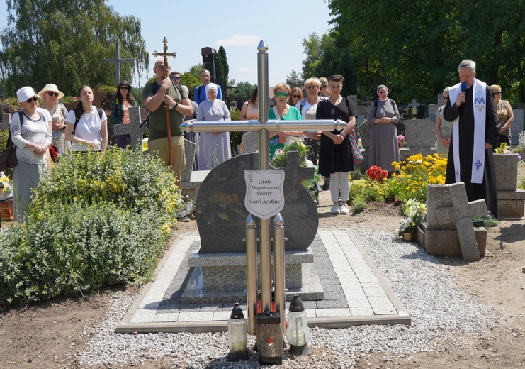 Pielgrzymka do grobu i miejsca męczeństwa bł. s. M. Acutiny