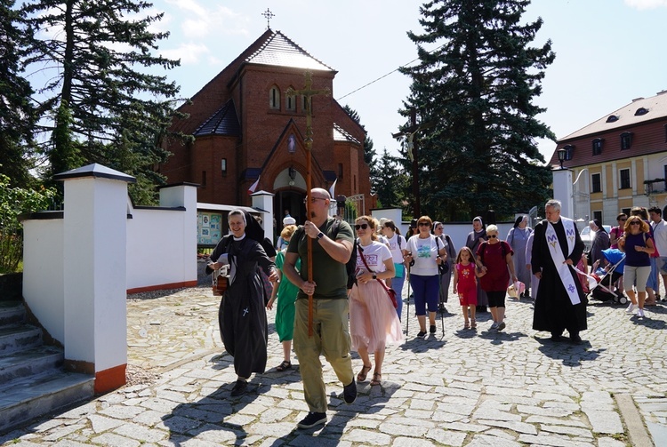 Pielgrzymka do grobu i miejsca męczeństwa bł. s. M. Acutiny