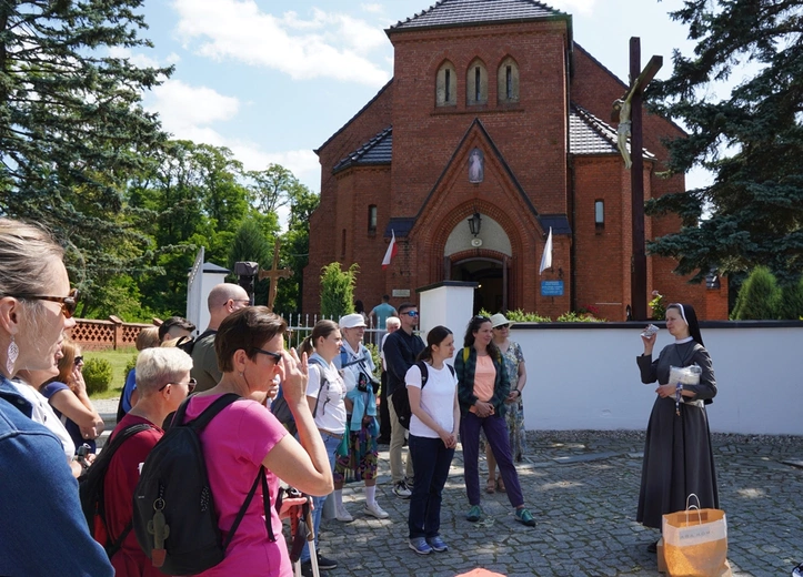 Pielgrzymka do grobu i miejsca męczeństwa bł. s. M. Acutiny