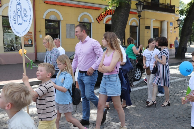 Marsz dla życia i rodziny w Łowiczu