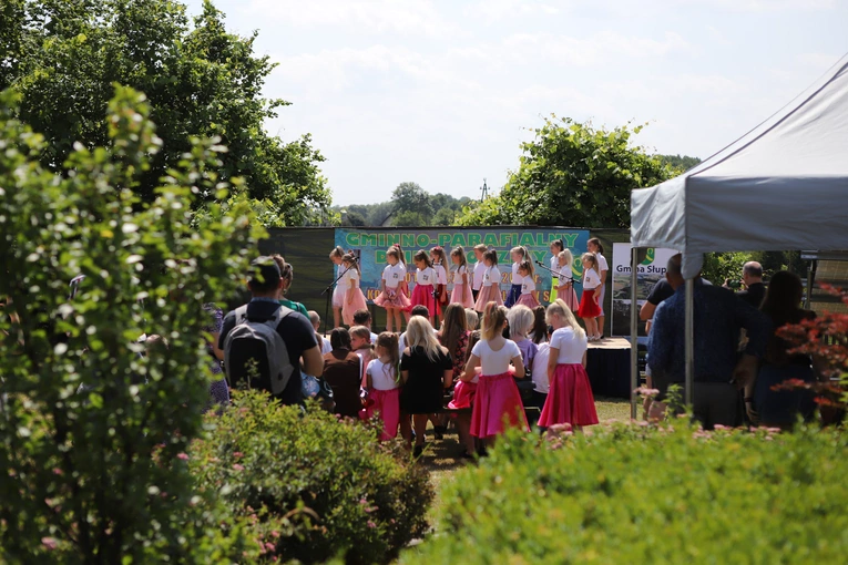 Piknik parafialny w Słupi