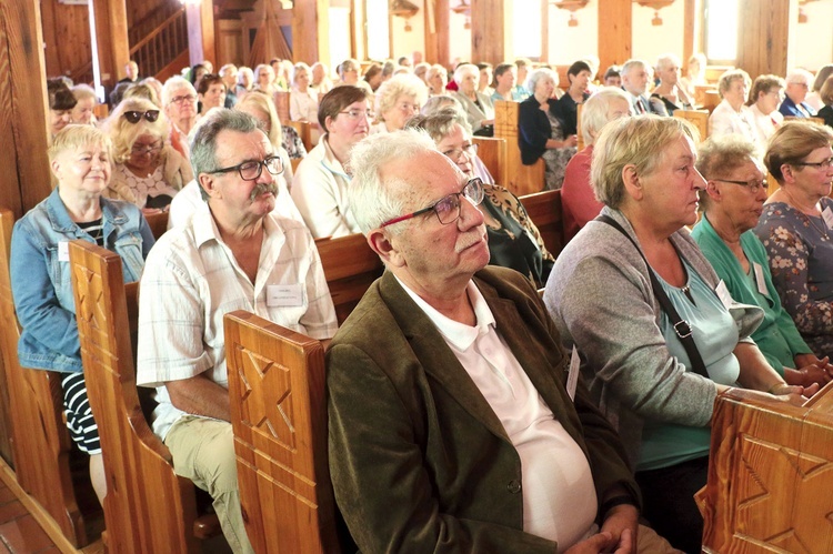Wspólnota modlitwy zebrała się w parafii Trójcy Świętej w Elblągu.