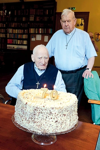 O. Antoni (od lewej) i o. Brunon.