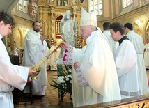 Kard. Nycz pobłogosławił figurę ewangelizatora Pomorza.