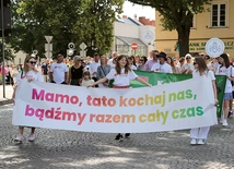 Rodzinne wydarzenie zgromadziło kilkuset wiernych.  