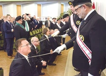	Moment mianowania braci.