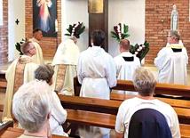 	Kaplica jest 65. dziełem promowanym przez Fundację „Adoremus Te Christe”.