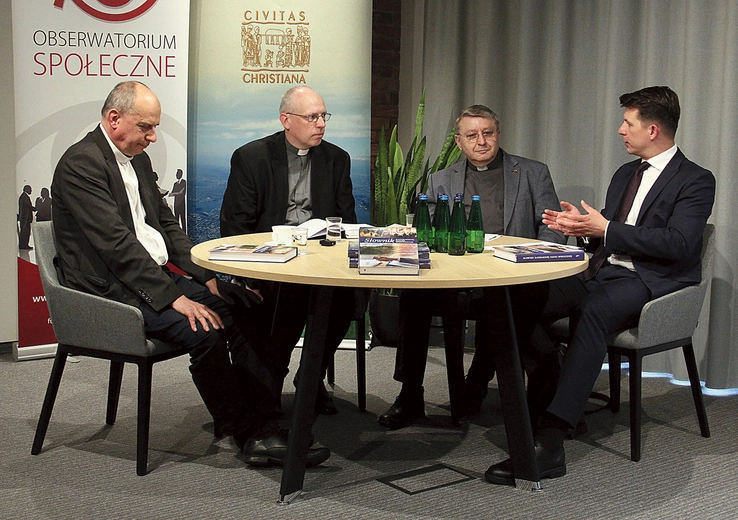Debata ekspercka prezentowała nowy słownik, do którego katolicy powinni zajrzeć.