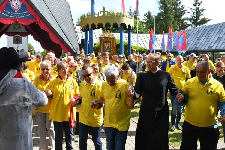 Rokitno w kolorze ciepła i radości