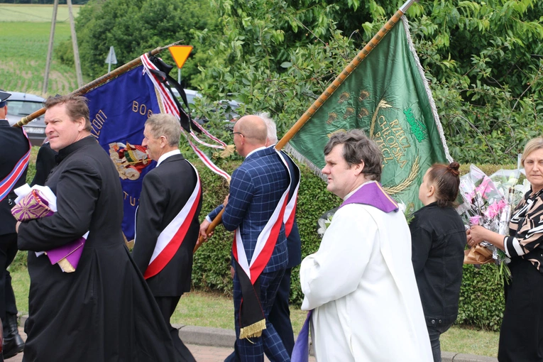 Góra. Pogrzeb ks. Waldemara Karwowskiego (1947-2024)