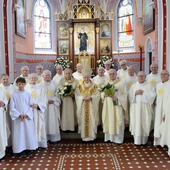 Pielgrzymka księży emerytów do Głębinowa