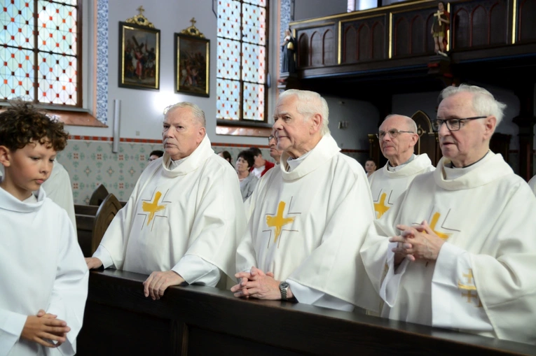 Pielgrzymka księży emerytów do Głębinowa