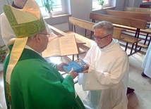 Krok od diakonatu. Norbert Ryznar przyjął posługę lektoratu