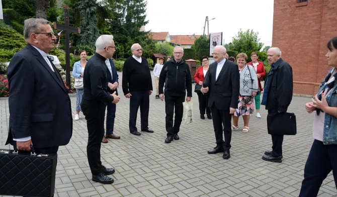 Księża emeryci u św. Rity w Głębinowie