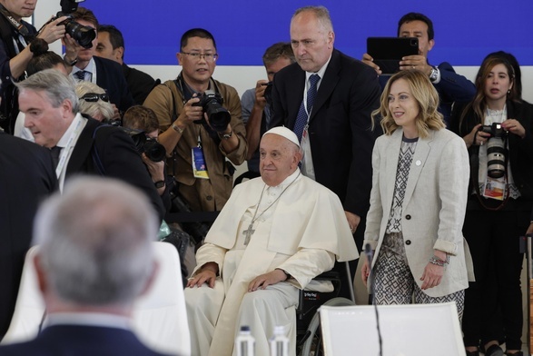 Papież apeluje do przywódców światowych o dobre wykorzystanie sztucznej inteligencji