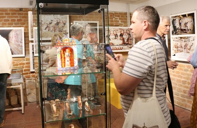 Wystawa "Barwy przeszłości i teraźniejszości" w radomskim muzeum