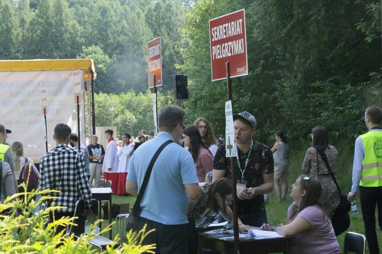 Pielgrzymka LSO do Wąwolnicy