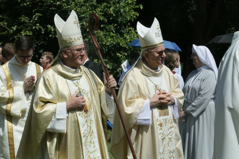 Pielgrzymka LSO do Wąwolnicy