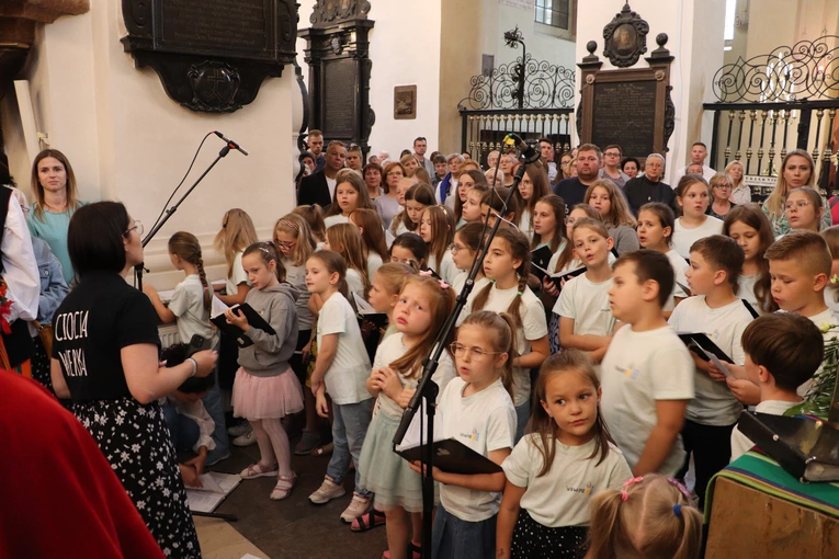 25. rocznica wizyty Jana Pawła II w Łowiczu - Msza św.