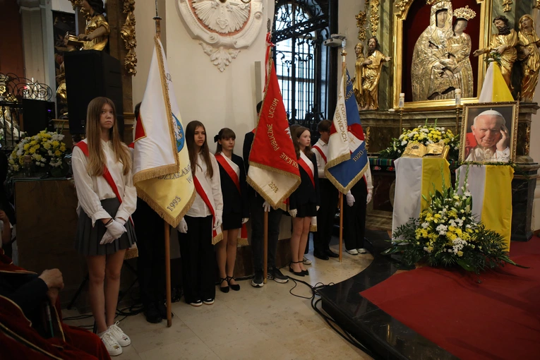 25. rocznica wizyty Jana Pawła II w Łowiczu - Msza św.