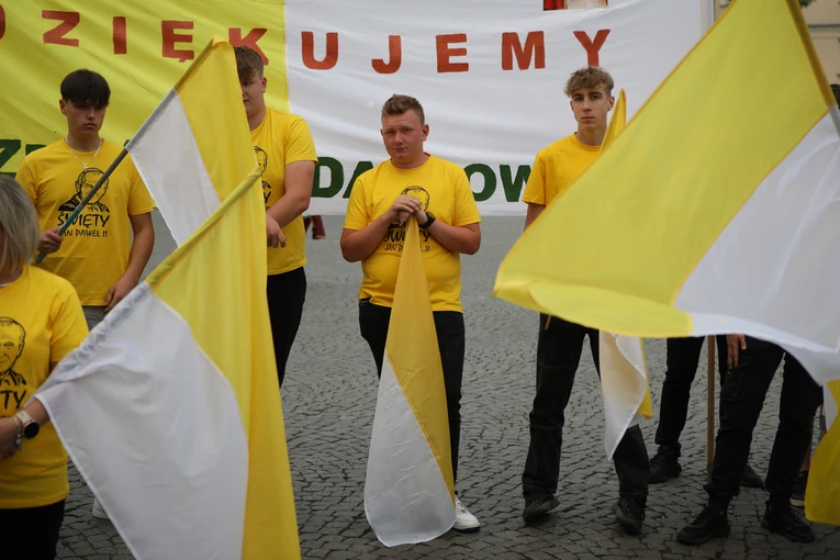 25. rocznica wizyty Jana Pawła II w Łowiczu - uwielbienie