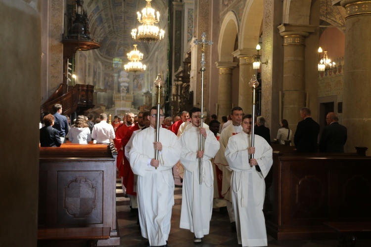 Płock. 25-lecie beatyfikacji płockich męczenników II wojny światowej