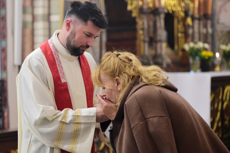 Klebark Wielki. Wprowadzenie relikwii błogosławionej rodziny Ulmów