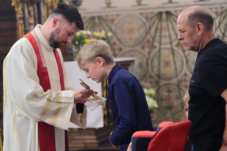 Klebark Wielki. Wprowadzenie relikwii błogosławionej rodziny Ulmów