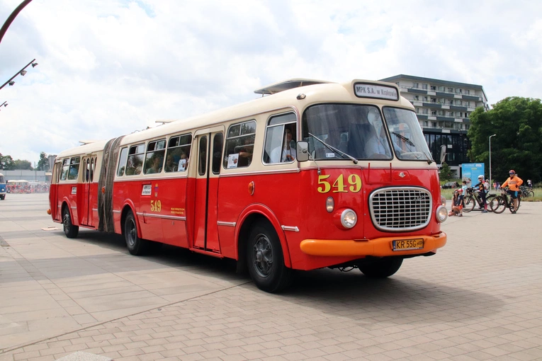 40 lat kultowego "Ogórka" - autobusu marki Jelcz