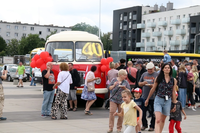 40 lat kultowego "Ogórka" - autobusu marki Jelcz