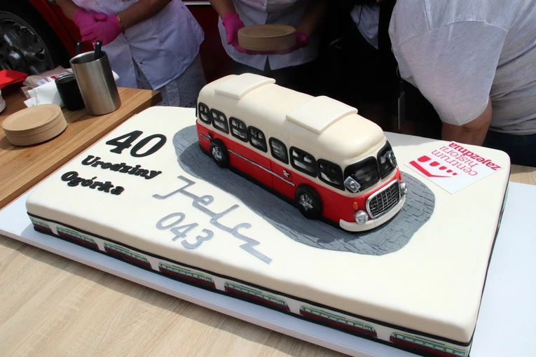 40 lat kultowego "Ogórka" - autobusu marki Jelcz