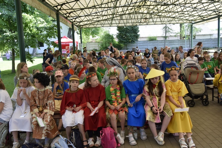 Spotkanie małych kolędników w Pliszczynie.