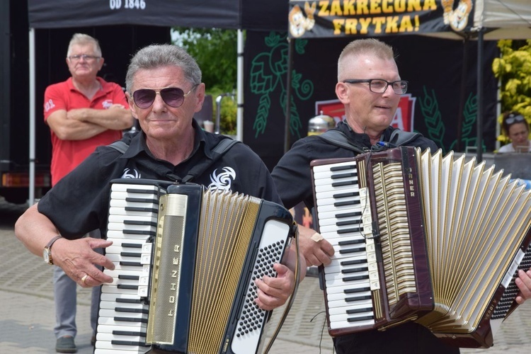 Festiwal Kapel i Zespołów Śpiewaczych w Starej Błotnicy