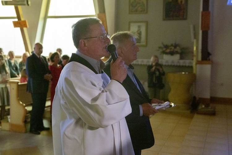 Poświęcenie kościoła we Włynkówku, cz. 1