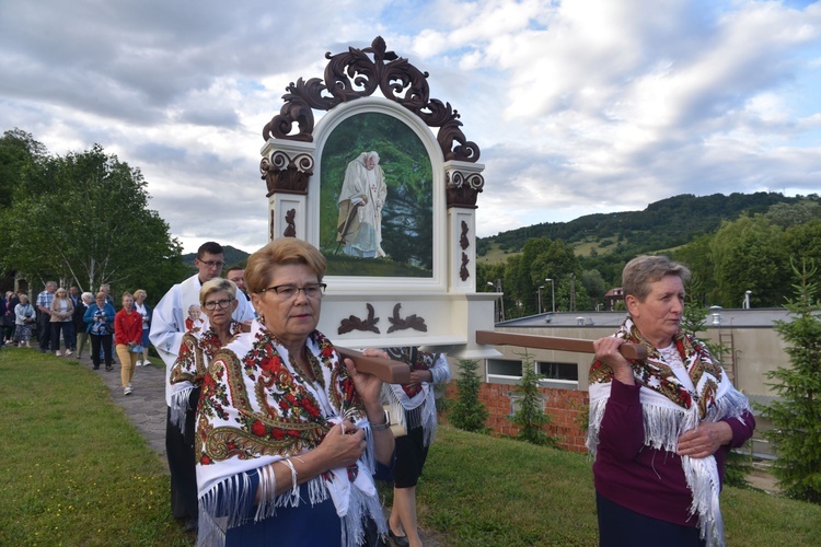 Plac św. Jana Pawła II w Piwnicznej Zdroju