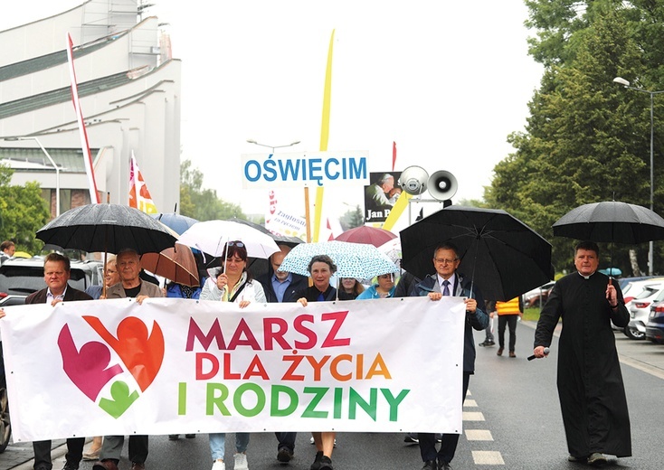 Pochód wyruszył spod kościoła św. Maksymiliana.