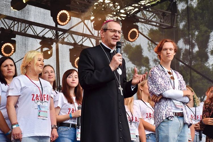 Abp Tadeusz Wojda objął oba przedsięwzięcia patronatem honorowym.